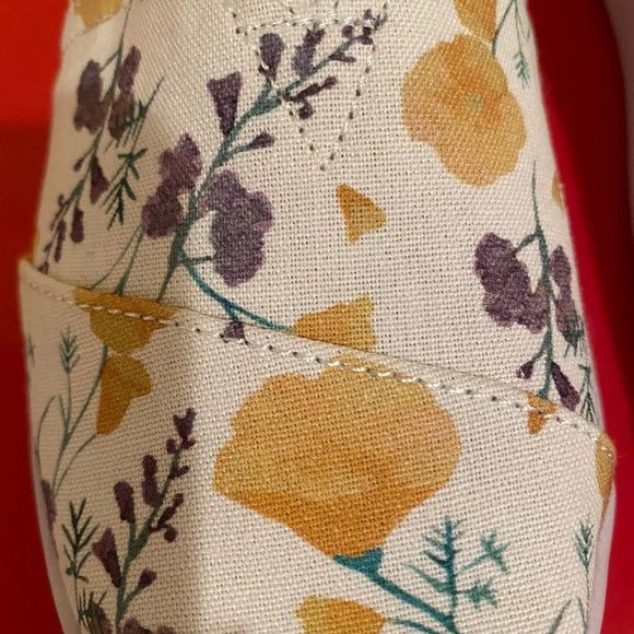 Toms Classic - Natural Locality Floral Print Canvas - Picture 3 of 4